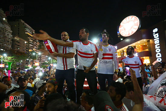 احتفالات جماهير الزمالك في شارع جامعة الدول العربية1 (4)
