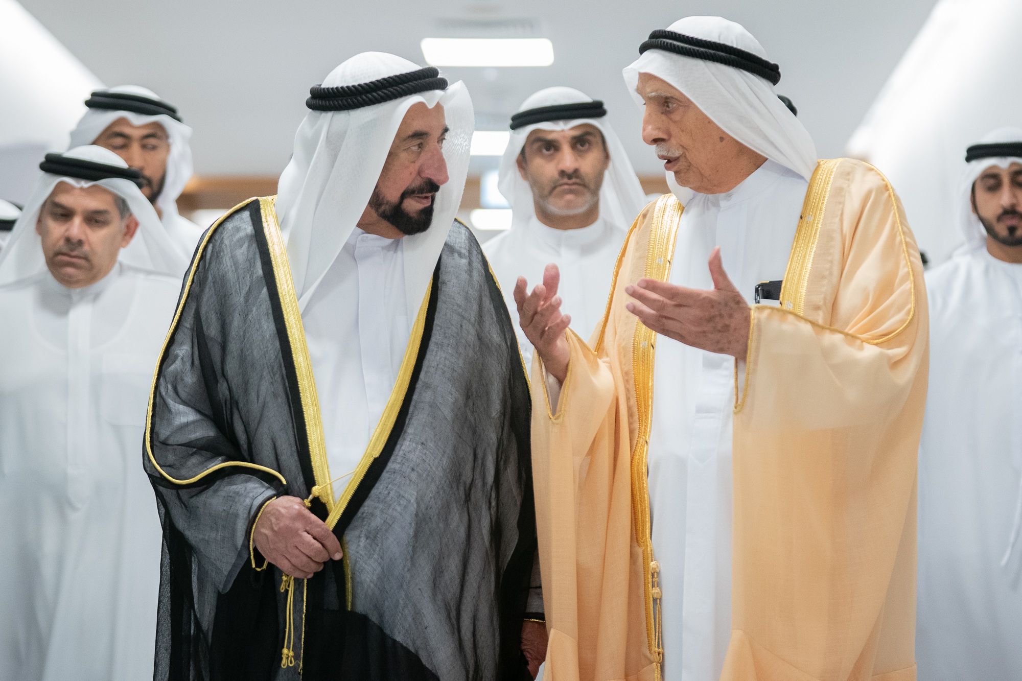 الشيخ الدكتور سلطان القاسمى حاكم الشارقة خلال افتتاح معرض الكتاب الإماراتى (5)