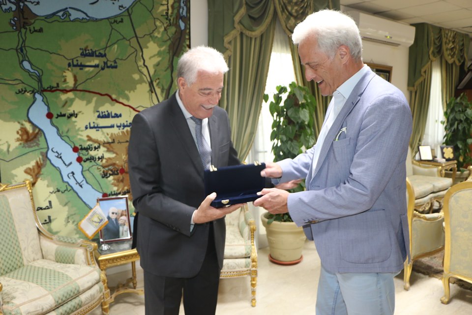 محافظ جنوب سيناء ورئيس لجنة الاقتصادية والتنمية بالبرلمان الالمانى (1)