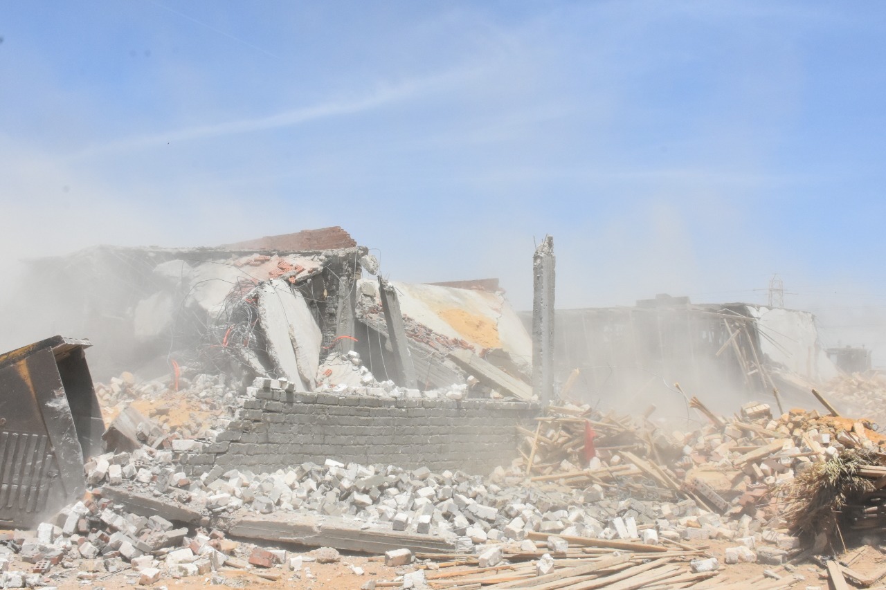 جهاز القاهرة الجديدة يسترد قطعة أرض بقيمة مليار جنيه  (24)