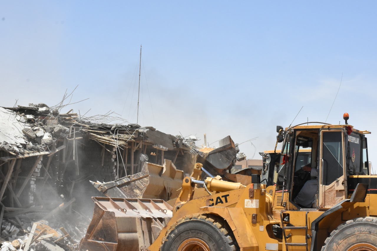 جهاز القاهرة الجديدة يسترد قطعة أرض بقيمة مليار جنيه  (1)