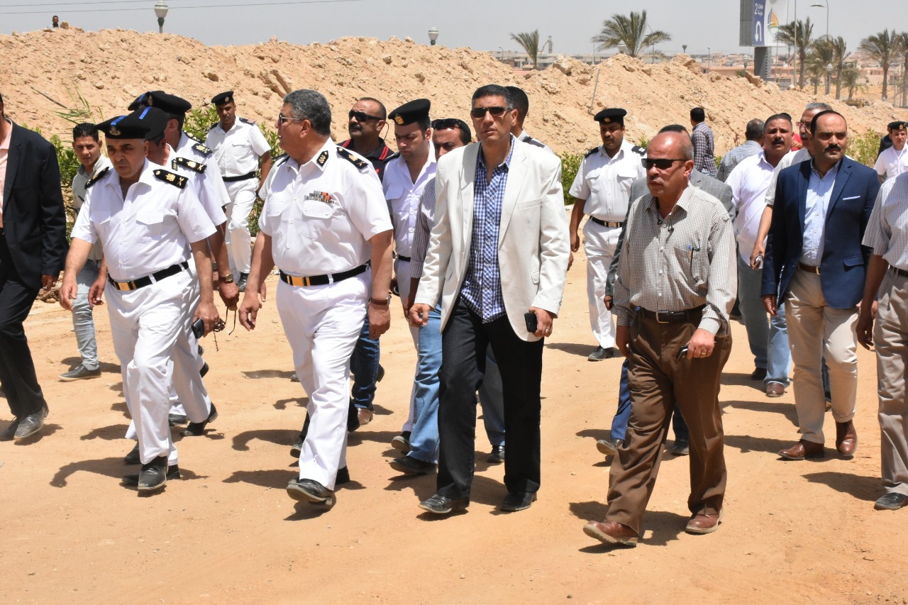 جهاز القاهرة الجديدة يسترد قطعة أرض بقيمة مليار جنيه  (14)