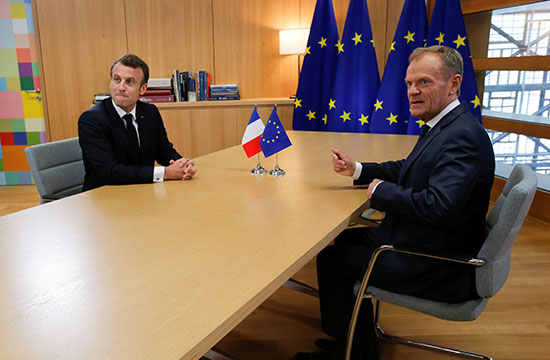 محادثات ثنائية بين الرئيس الفرنسى ودونالد توسك