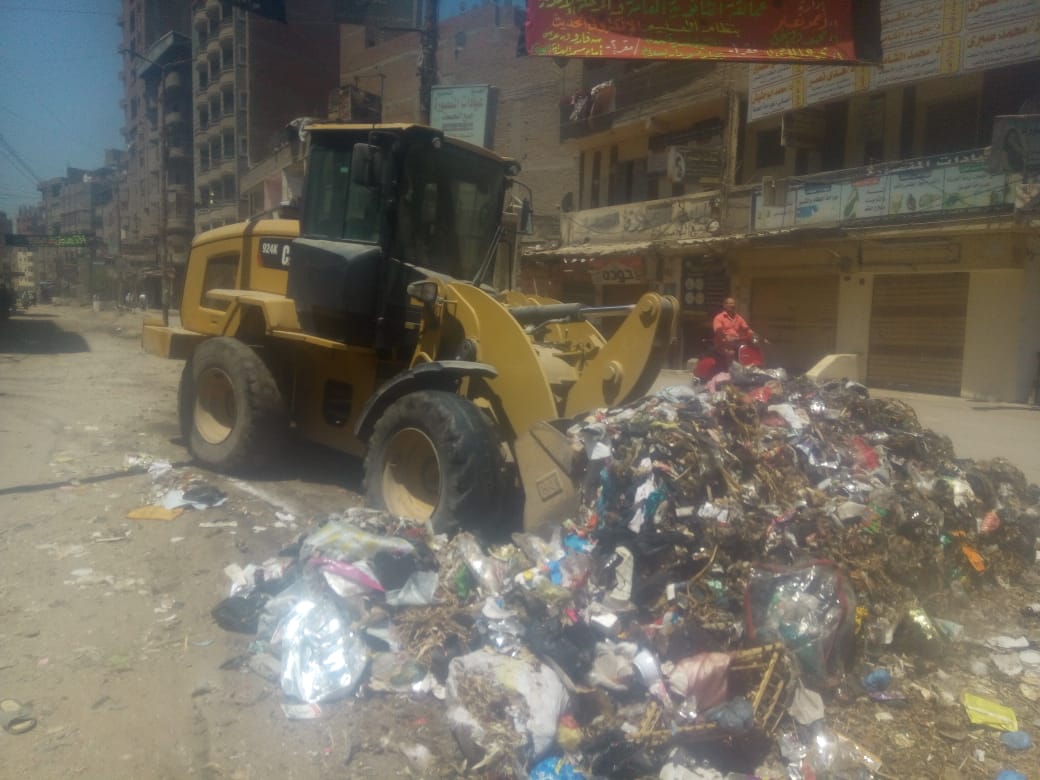 حملة نظافة مكبرة لرفع تلال القمامة (4)