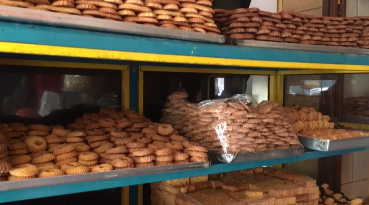 Confectionery prices of biscuits in different regions (10)