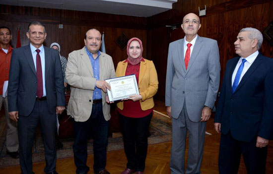 تكريم الحاصلين على جوائز الدولة التقديرية والتشجيعية بجامعة طنطا (3)