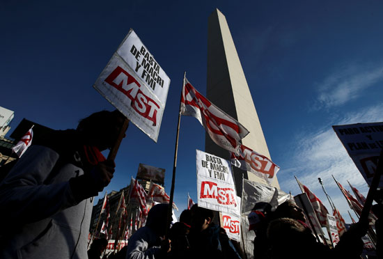 اضراب عمالى ليوم واحد ضد سياسات حكومة الأرجنتين (2)