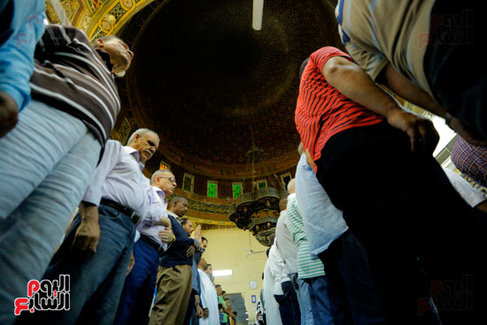صلاة التراويح بمسجد مصطفى محمود فى العشر الأواخر من رمضان (25)