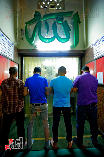 صلاة التراويح بمسجد مصطفى محمود فى العشر الأواخر من رمضان (1)
