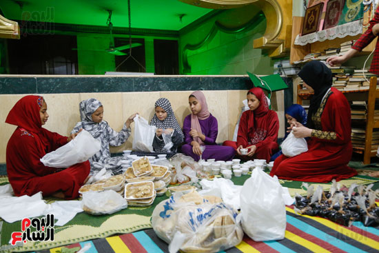 توزيع وجبات رمضان (17)