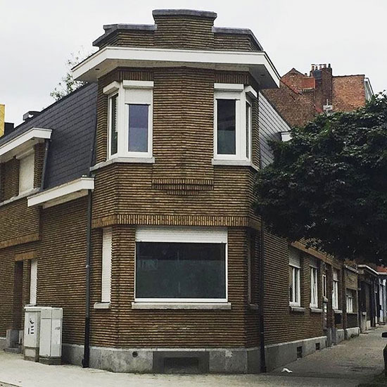لقطات مصور فى بلجيكا تغضب أصحاب المنازل
