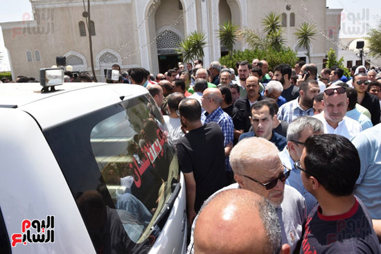 جنازة نوراا كامل (12)