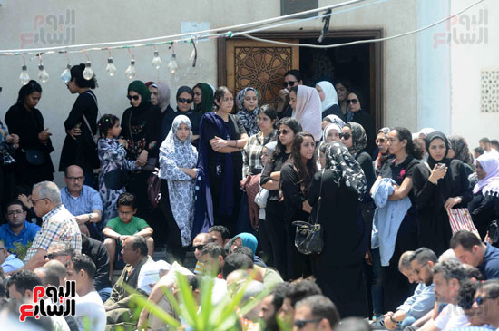 جنازة نورا كمال (1)