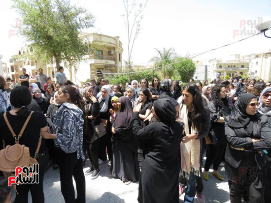 جنازة نورا جمااد (11)