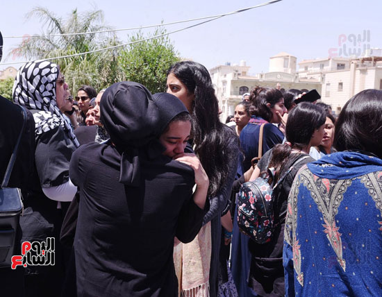 جنازة نوراا كامل (7)