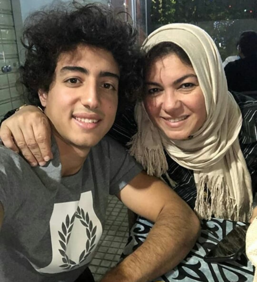 محمد هانى ووالدته