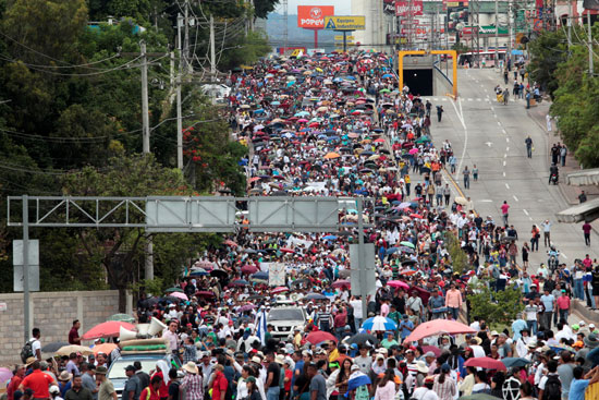 مسيرات حاشدة فى شوارع هندوراس