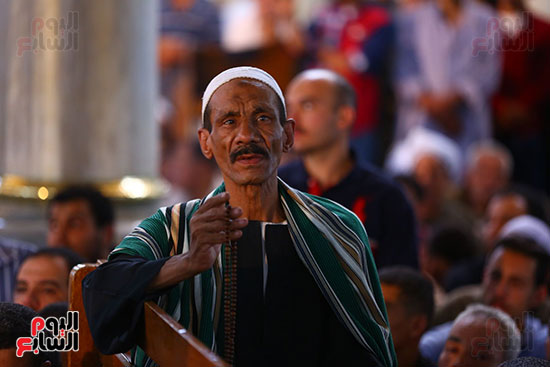 مصطفى مدبولى يحضر صلاة الجمعة الأخير بمسجد الحسين (7)