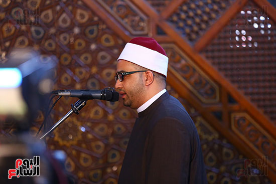 مصطفى مدبولى يحضر صلاة الجمعة الأخير بمسجد الحسين (38)