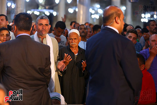 مصطفى مدبولى يحضر صلاة الجمعة الأخير بمسجد الحسين (14)