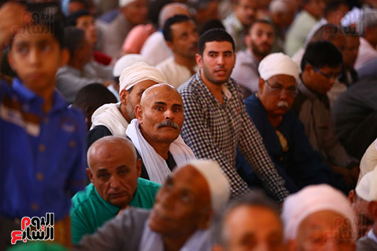 مصطفى مدبولى يحضر صلاة الجمعة الأخير بمسجد الحسين (32)