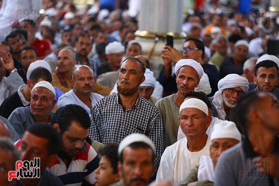 مصطفى مدبولى يحضر صلاة الجمعة الأخير بمسجد الحسين (33)