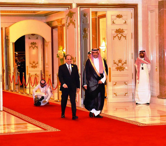 الرئيس السيسى  بقمة مكة (5)
