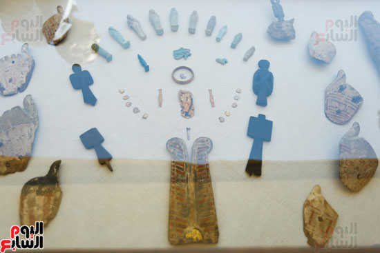 اكتشاف مقبرة لكاهنين من عصر الدولة القديمة فى الهرم (10)