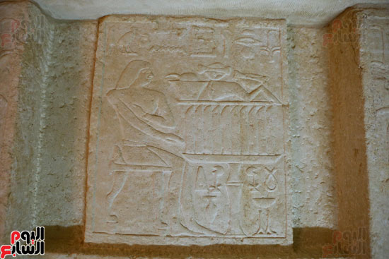 اكتشاف مقبرة لكاهنين من عصر الدولة القديمة فى الهرم (22)