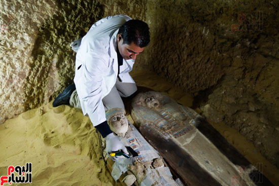 اكتشاف مقبرة لكاهنين من عصر الدولة القديمة فى الهرم (20)