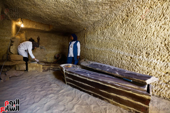 اكتشاف مقبرة لكاهنين من عصر الدولة القديمة فى الهرم (16)