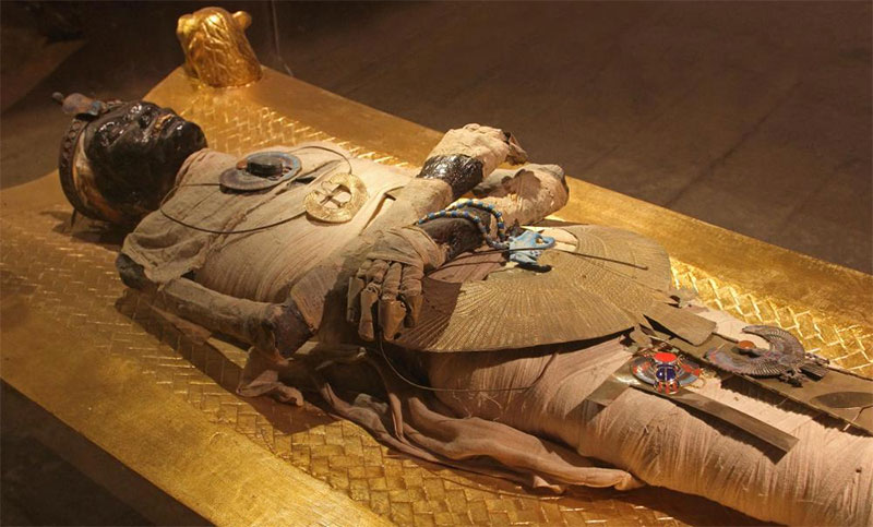 قاعة المومياوات بالمتحف المصرى (4)