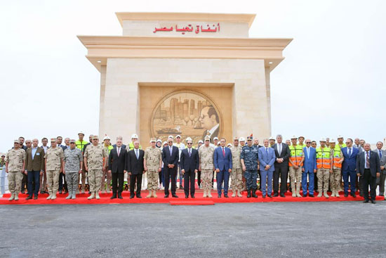 الرئيس يفتتح عددا من المشروعات التنموية الكبرى بوسط سيناء والإسماعيلية (3)