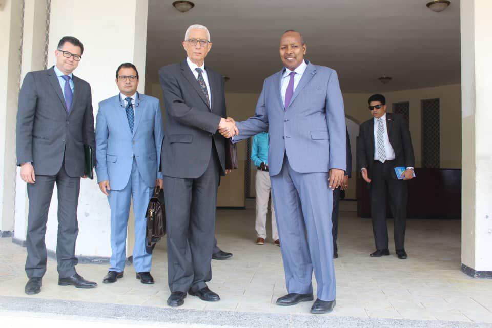  زيارة السفير حمدى سند لوزا نائب وزير الخارجية للشئون الأفريقية إلى الصومال (3)