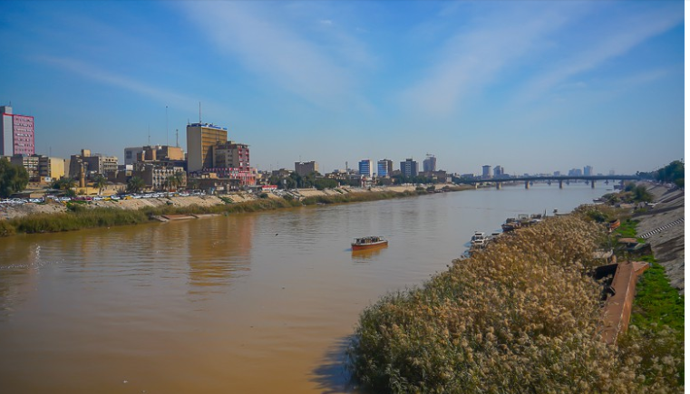 نهر دجلة بوسط بغداد