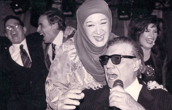 النجم فريد شوقى وزوجته هدى سلطان