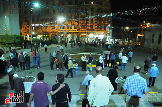 ساحة أبو العباس أشهر الساحات لتجمع بعد الفطار بالإسكندرية  (1)