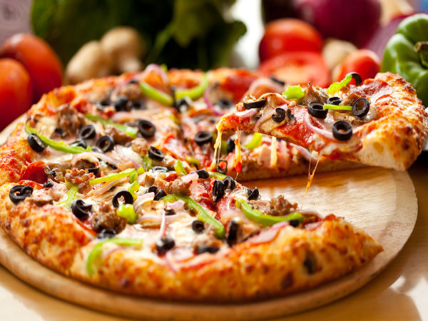 البيتزا من الاطعمة التى تسبب فقدان للذاكرة