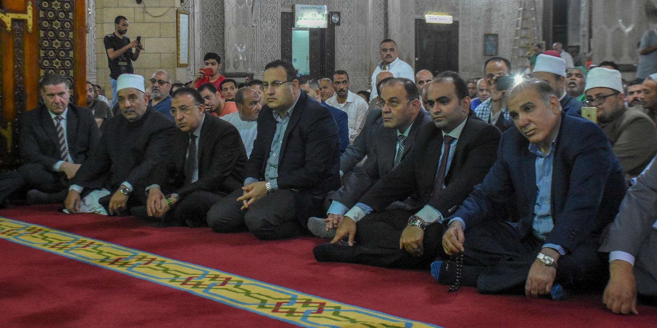 أوقاف الإسكندرية تحتفل بليلة القدر بحضور المحافظ (1)
