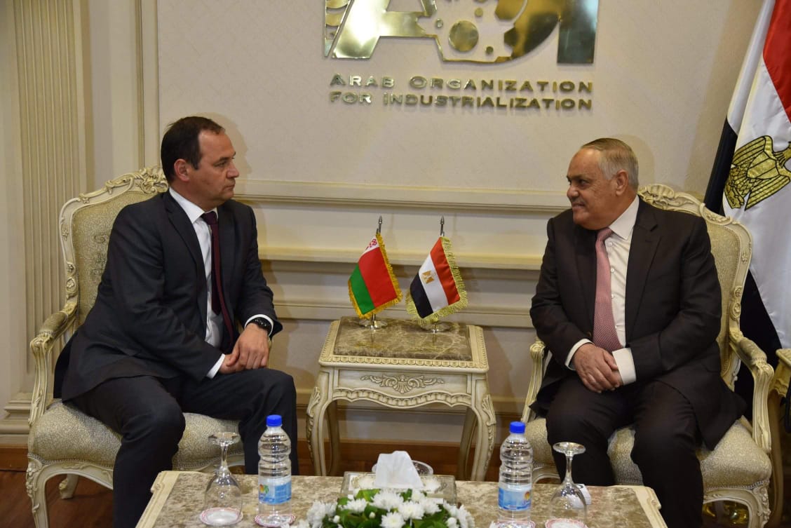وزير الصناعات الحربية البيلاروسية  (2)