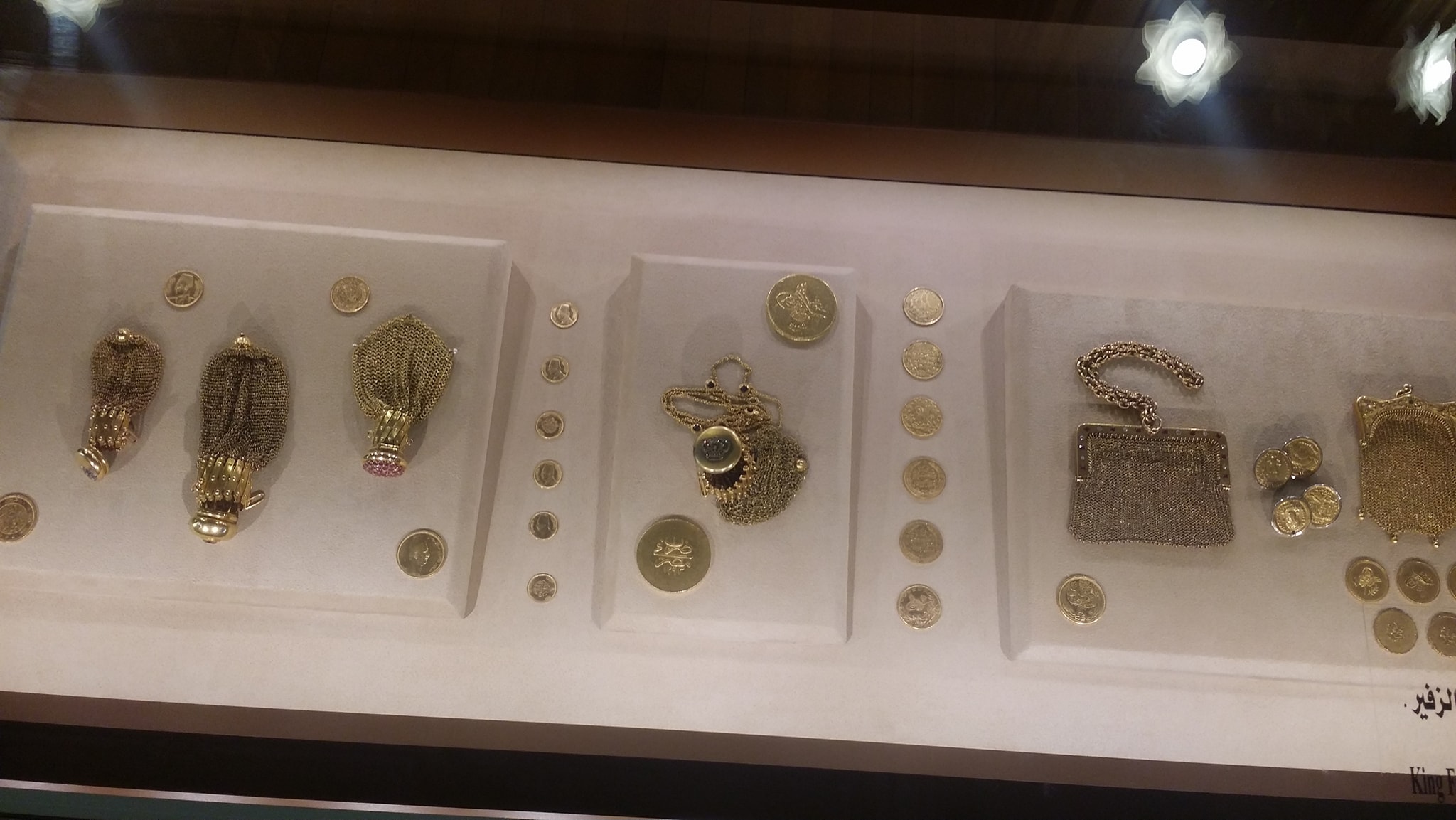 مقتنيات متحف المجوهرات الملكية (27)