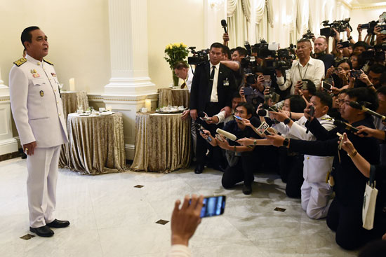 حديث-رئيس-وزراء-تايلاند--للصحفيين