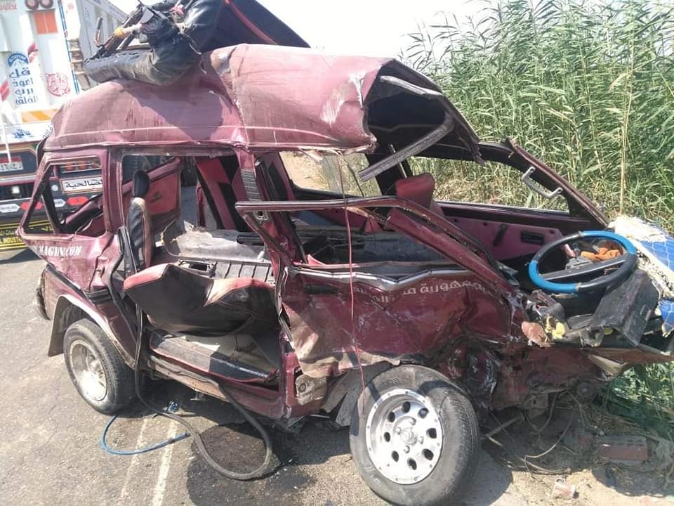 وفاة 3 أشخاص وإصابة سائق مجلس مدينة ههيا في حادث تصادم (1)