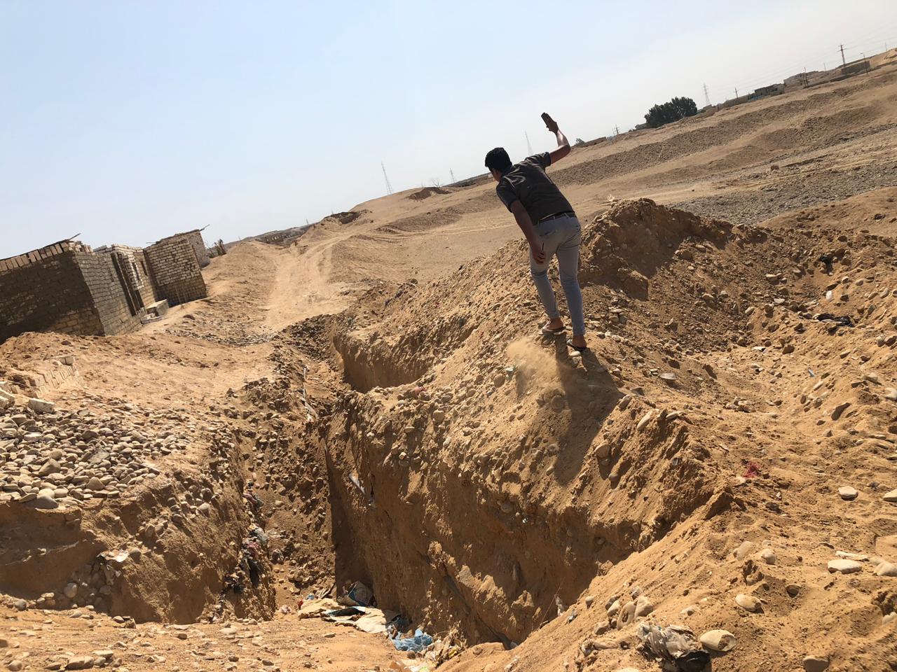 متابعة حفر خط مواسير المياه متابعة حفر خط مواسير المياه