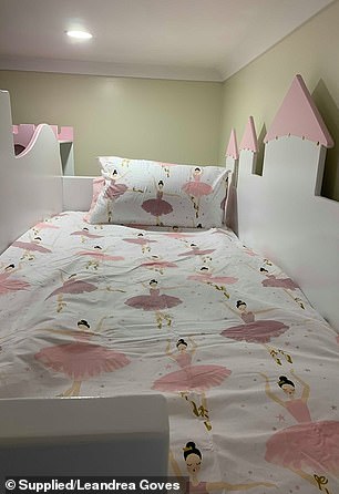 سرير للبنات (2)