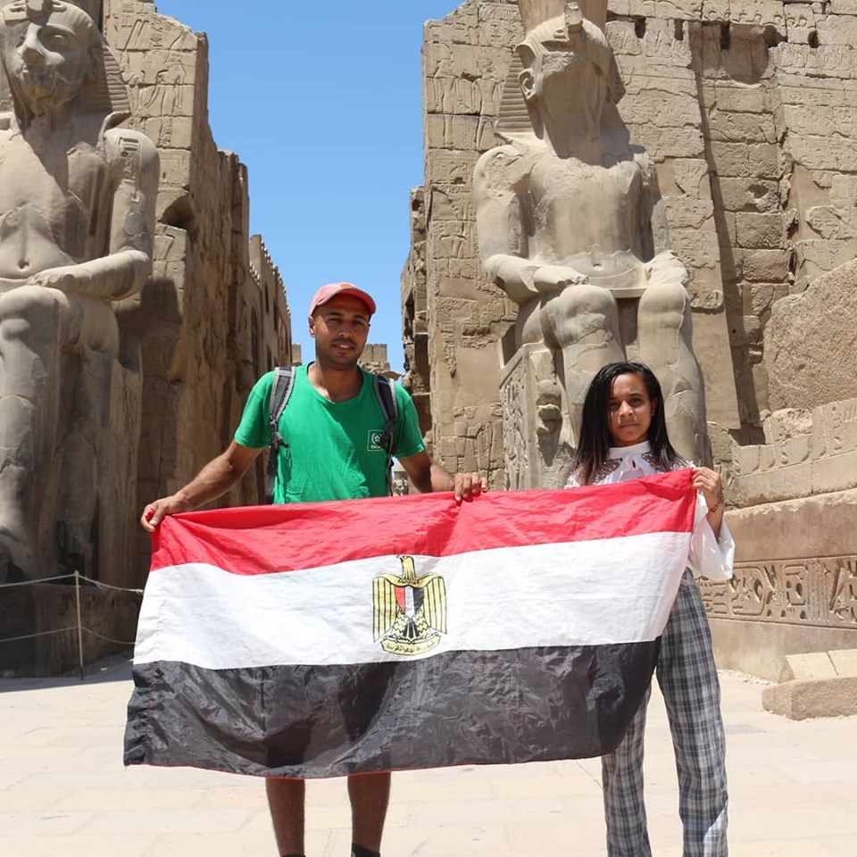 رحالة مغربي يجوب 25 دولة أفريقية ويصل مصر ويستمتع بمعابد الأقصر الفرعونية (1)