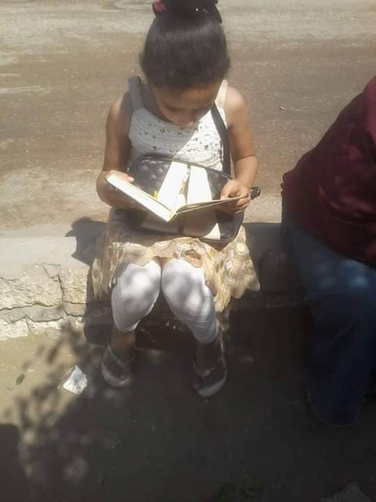 الأطفال تقرأ القرآن أمام اللجان
