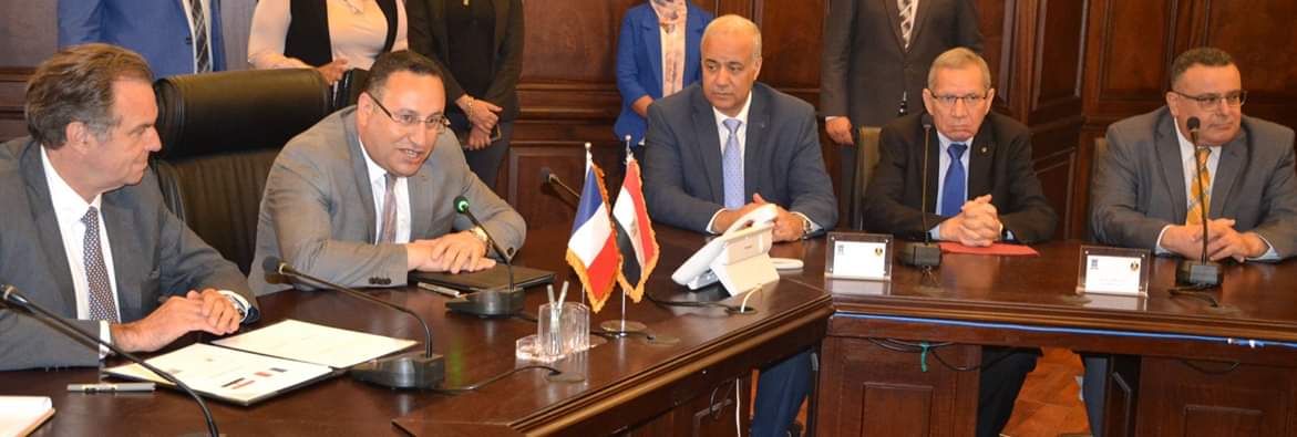 توقيع اتفاقية بين جامعة الإسكندرية وإكس مارسيليا (1)