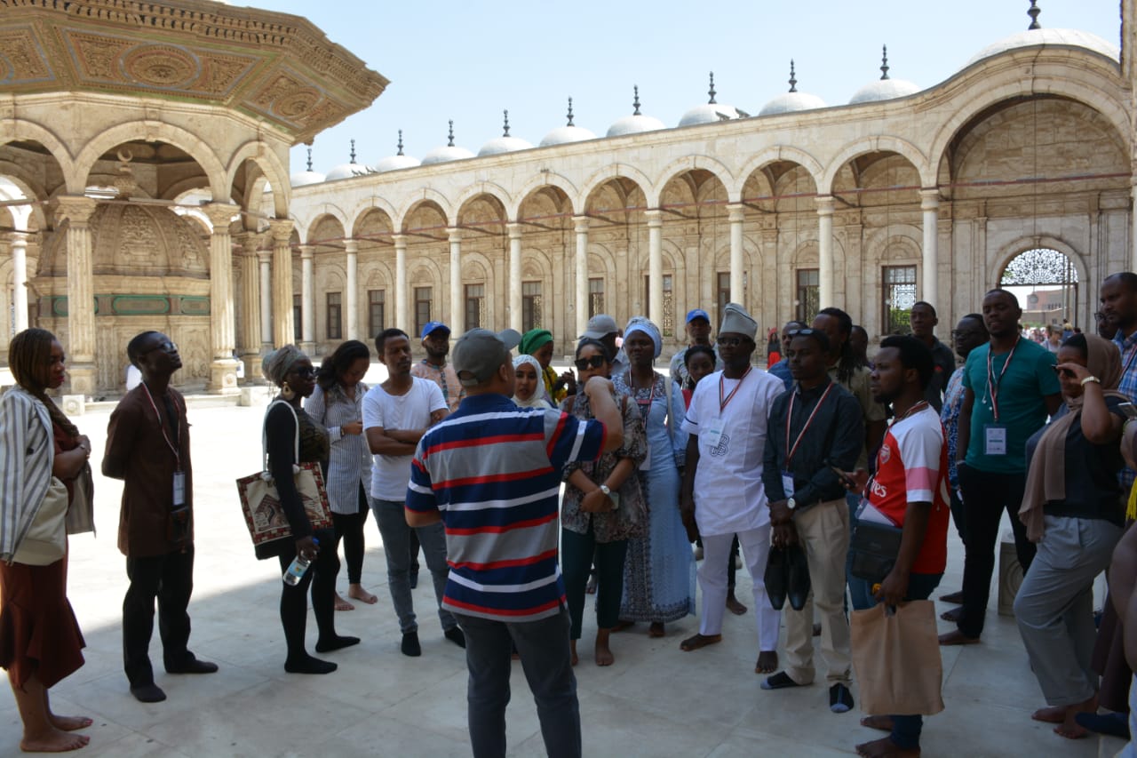 جولة سياحية لابناء ناصر للقيادة الافريقية (9)