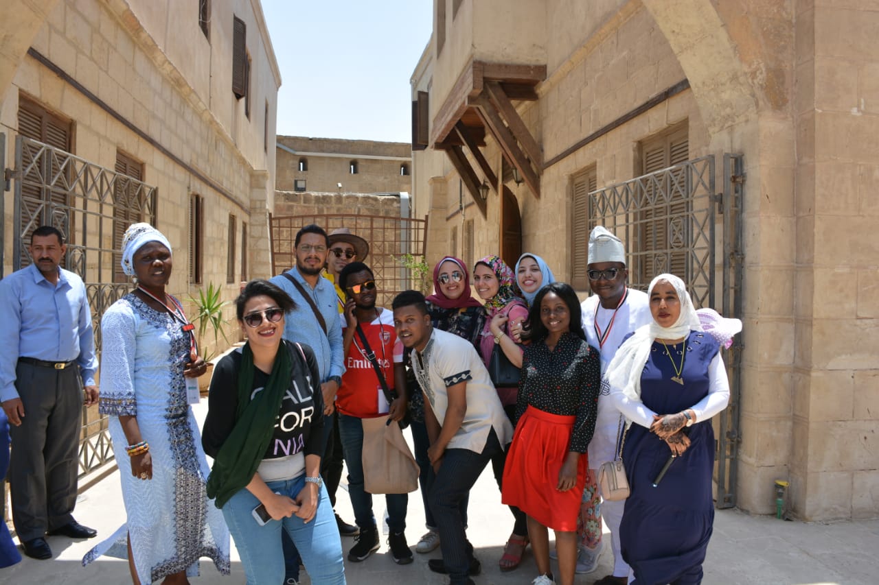 جولة سياحية لابناء ناصر للقيادة الافريقية (1)
